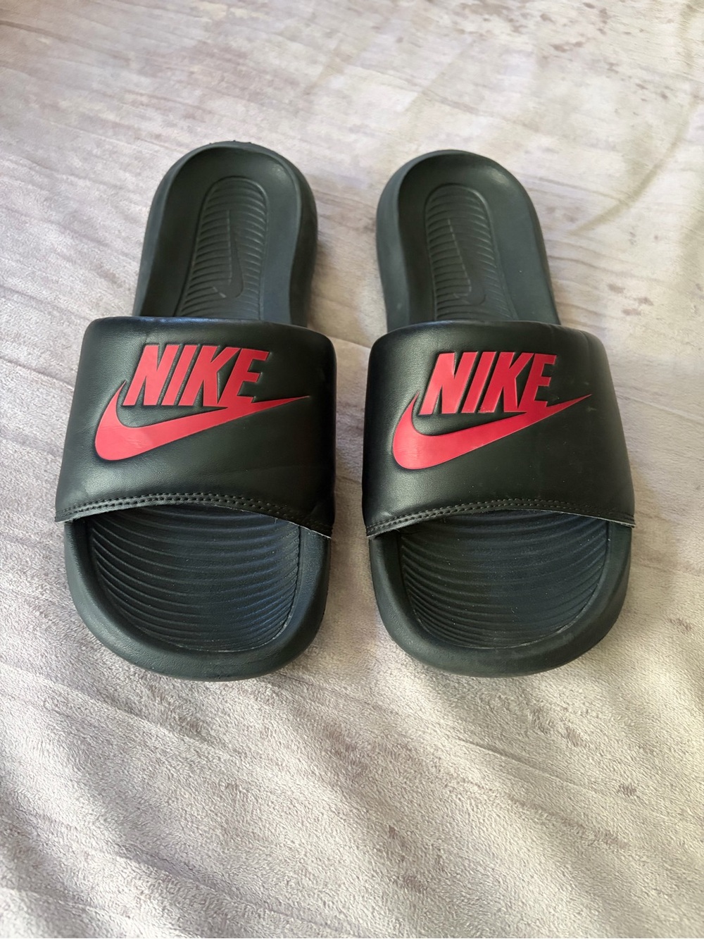 Nike Victori One Slide Sandals Mens Black With Red Logo Slip On Sz 9